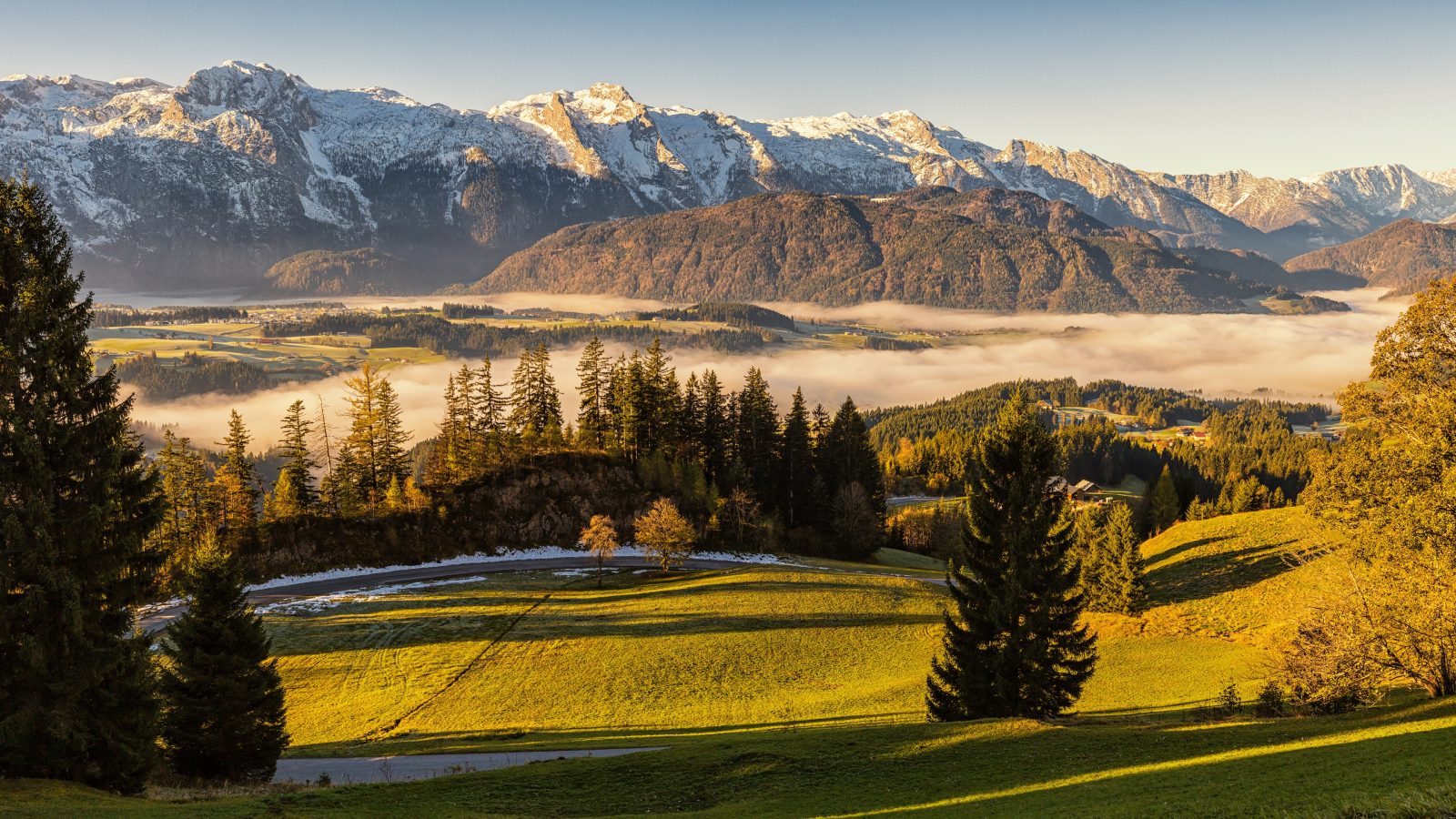 3840×2160 奥地利雪山草原高清4K风景壁纸