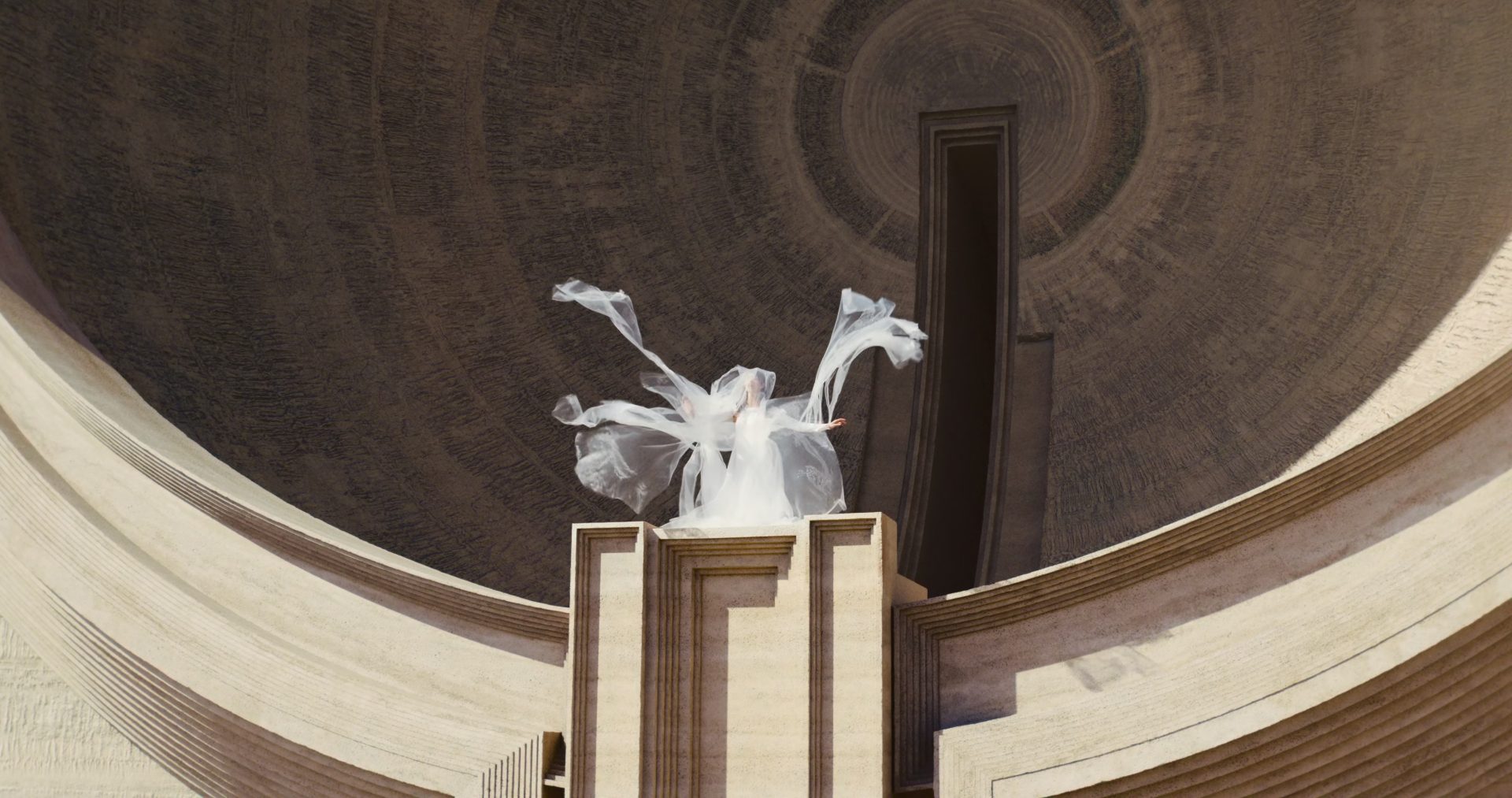 5y52y5 4096×2160 Dune (movie) Denis Villeneuve Brutalism Alia Atreides white dress