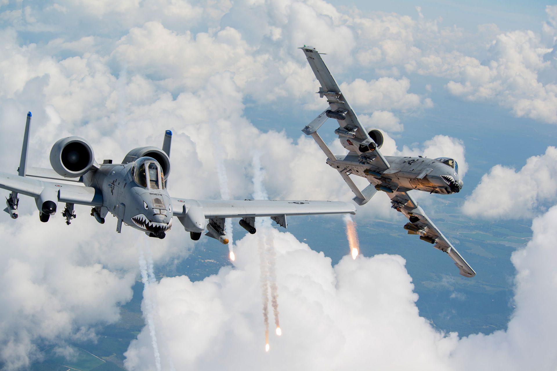 gwqyr7 2048×1365 Fairchild Republic A-10 Thunderbolt II US Air Force missiles flying military
