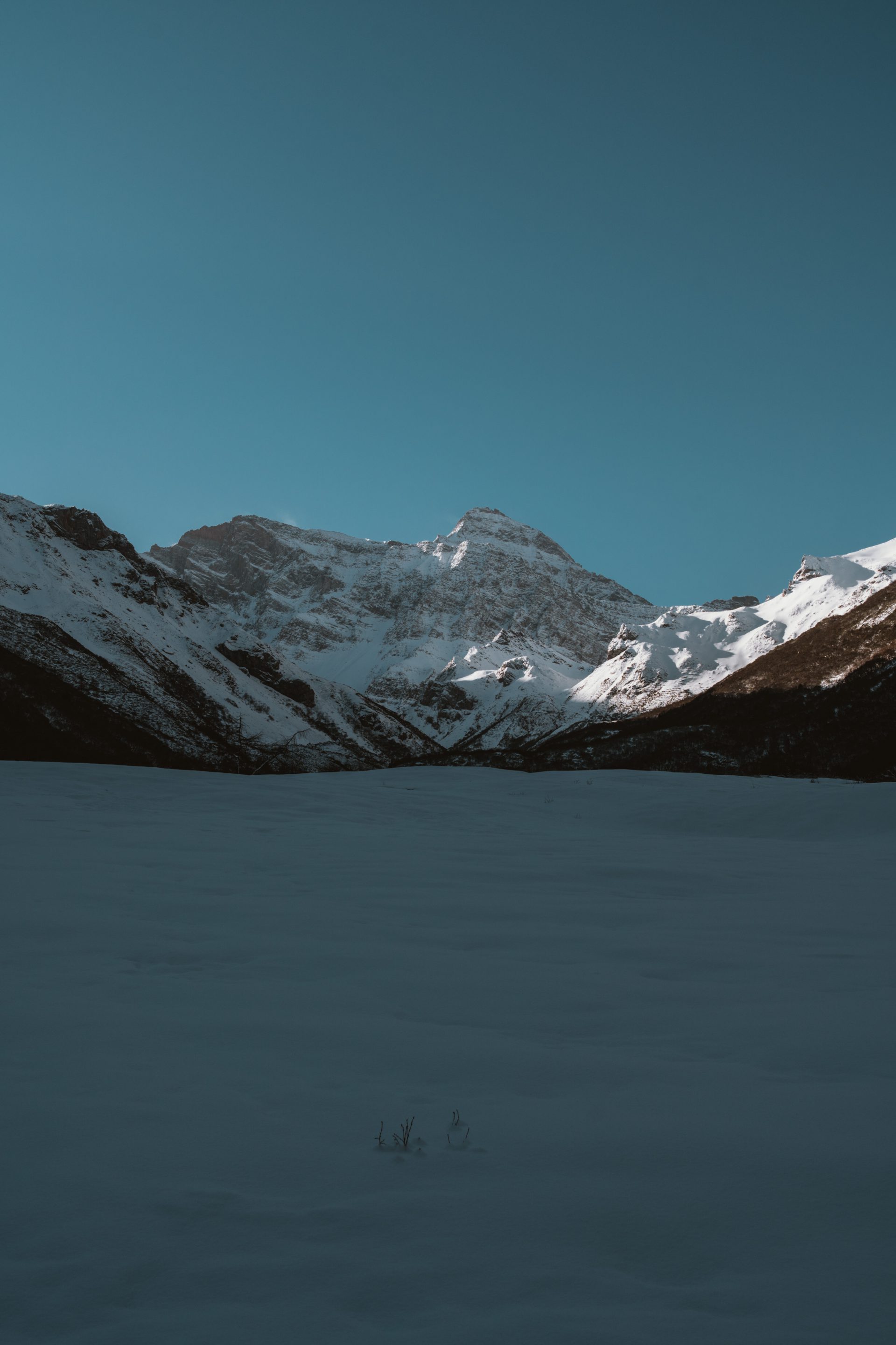 zpqwro 3712×5568 Huanglong National Park mountains snow portrait display sunlight