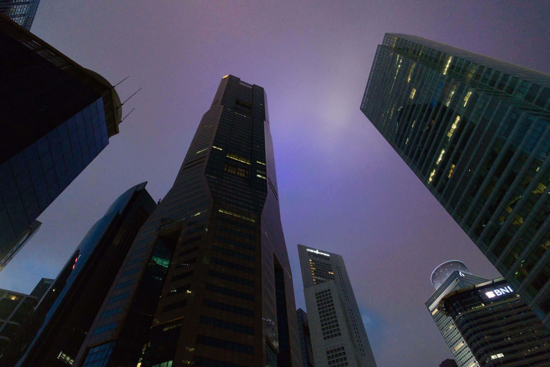 general xejjwo 6314×4208 Singapore skyscraper architecture cyberpunk tower